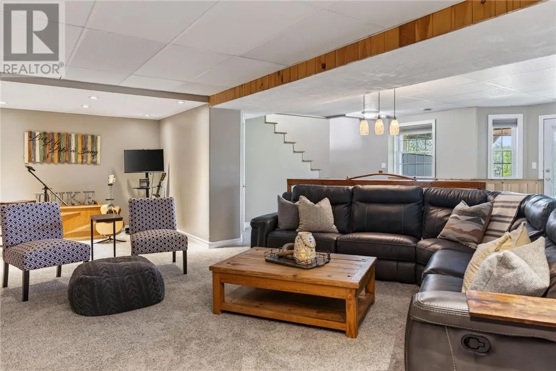 64 Forestview