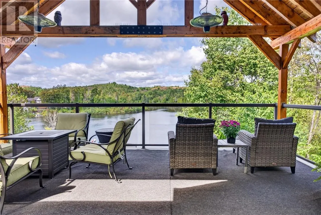 64 Forestview
