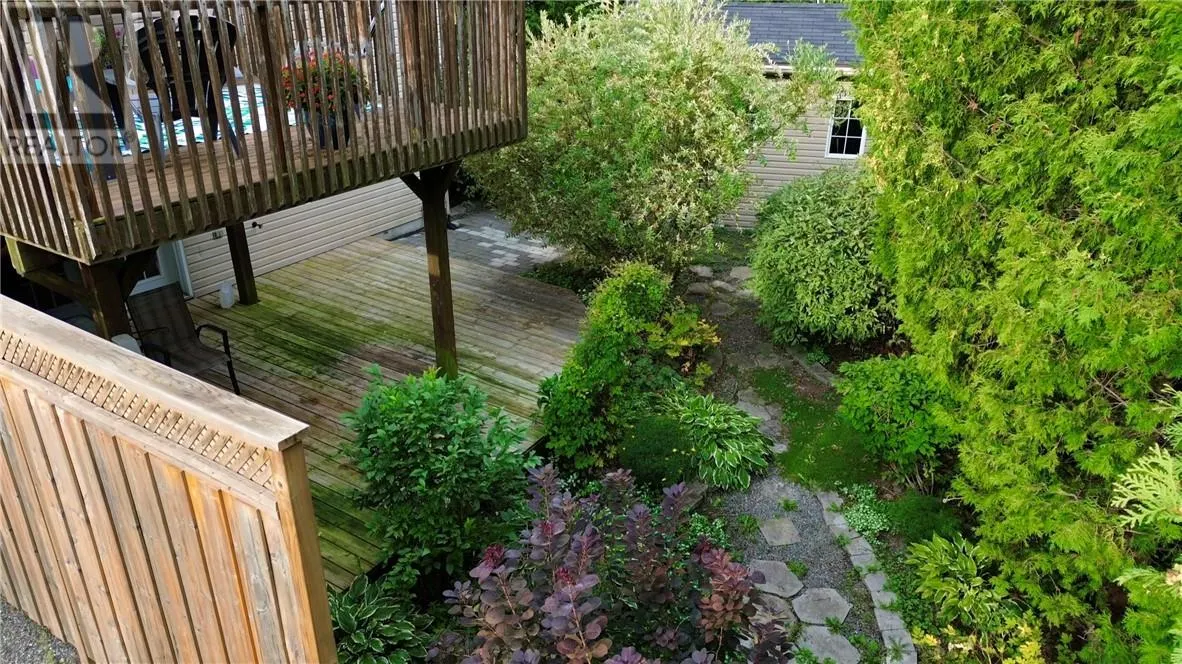 32 Timber Ridge Court