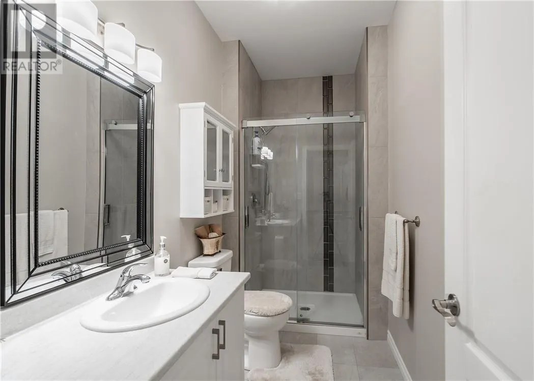 2512 Parkview Drive Unit# B3