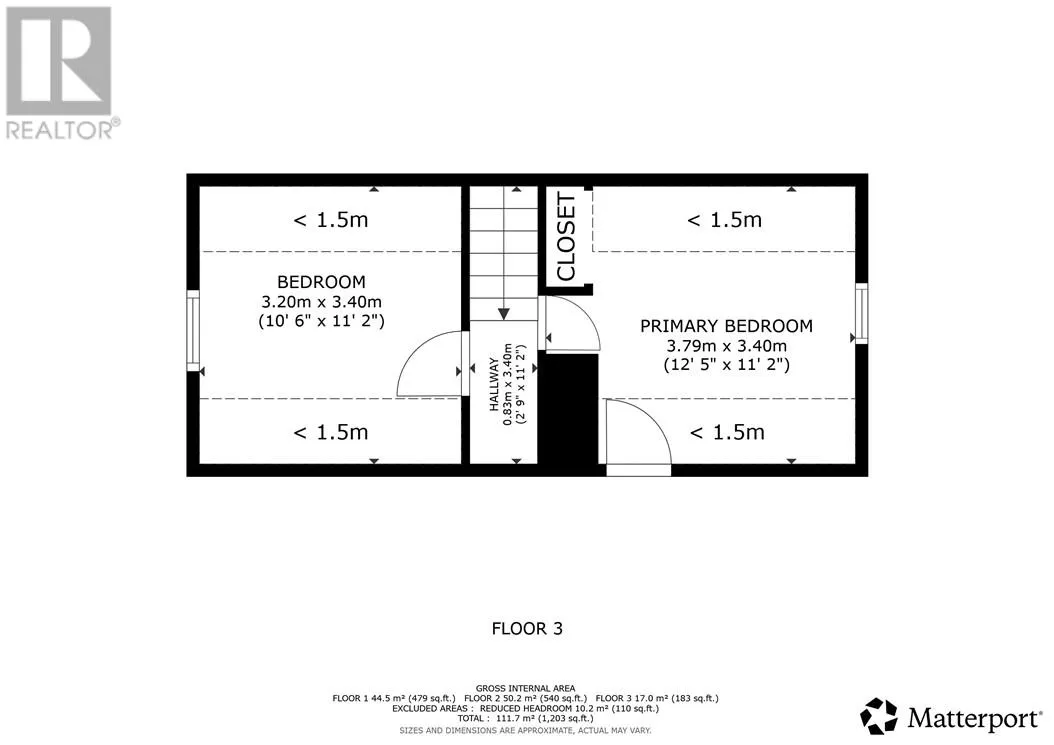 87 Simcoe Street