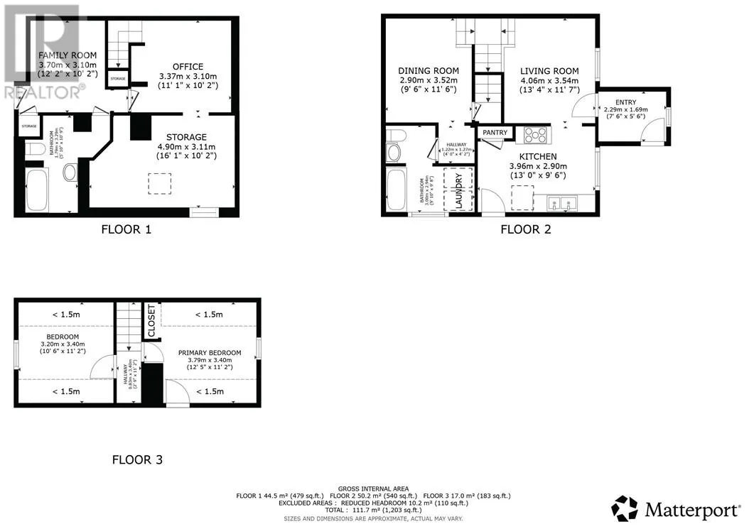 87 Simcoe Street