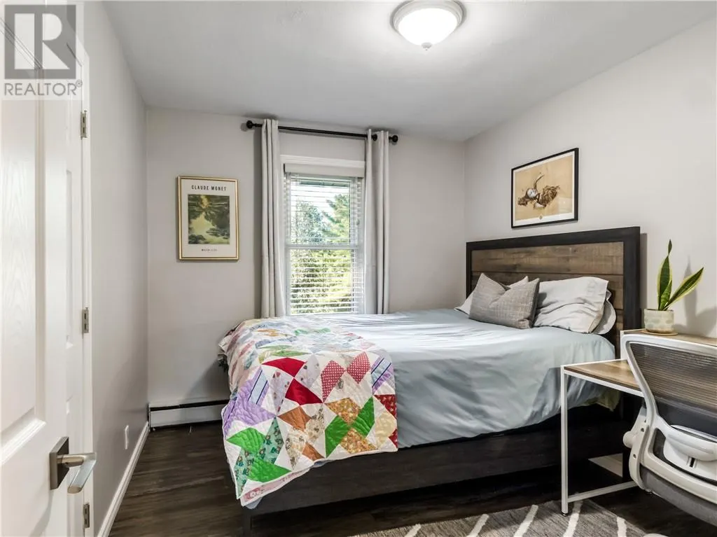 115 Cranbrook Crescent