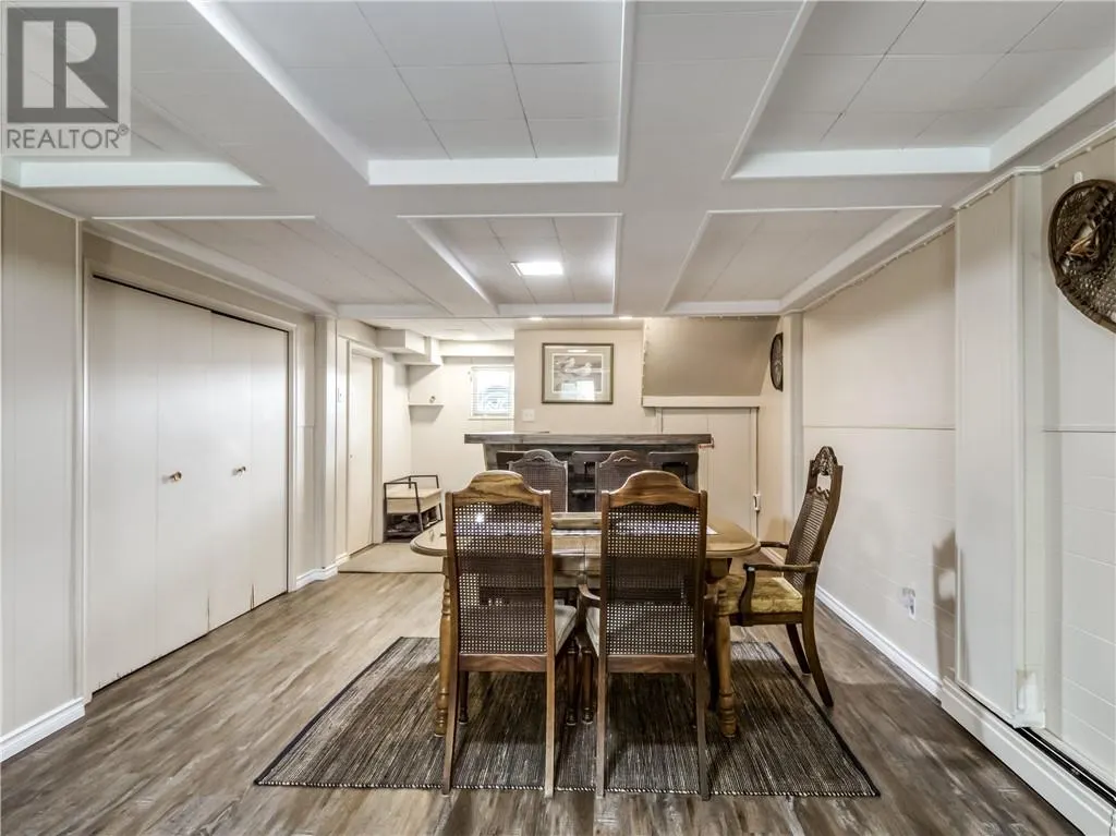 115 Cranbrook Crescent