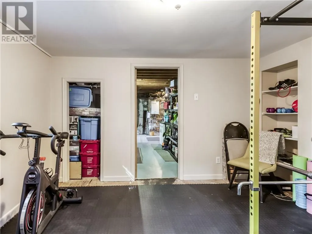 115 Cranbrook Crescent
