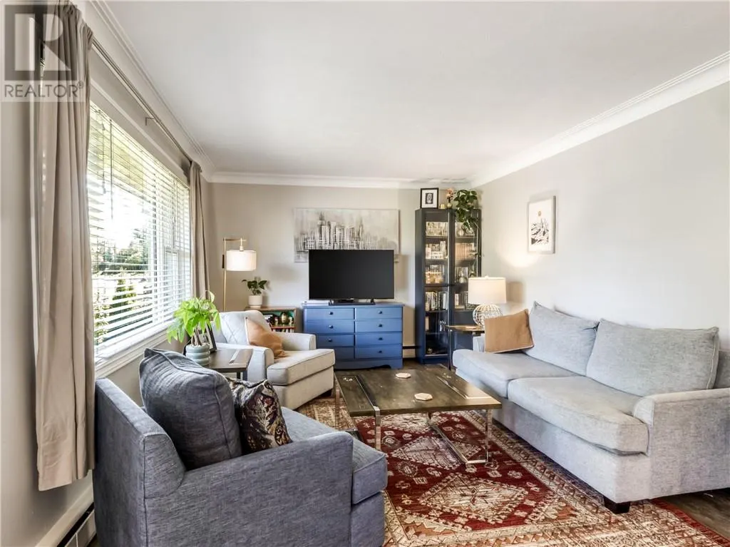 115 Cranbrook Crescent