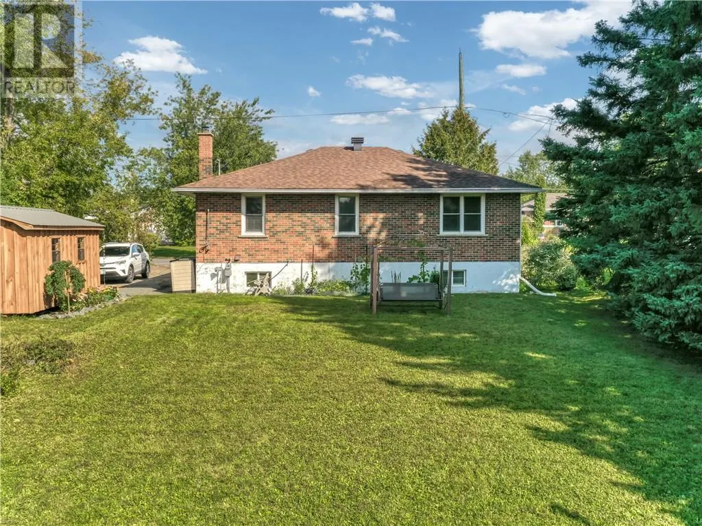115 Cranbrook Crescent