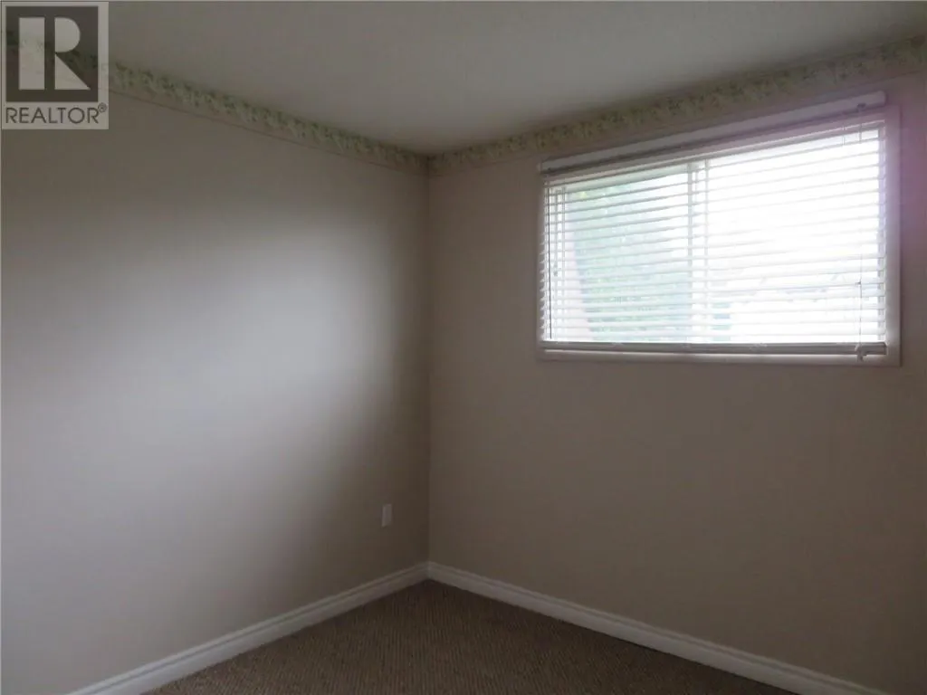 880 Woodbine Avenue