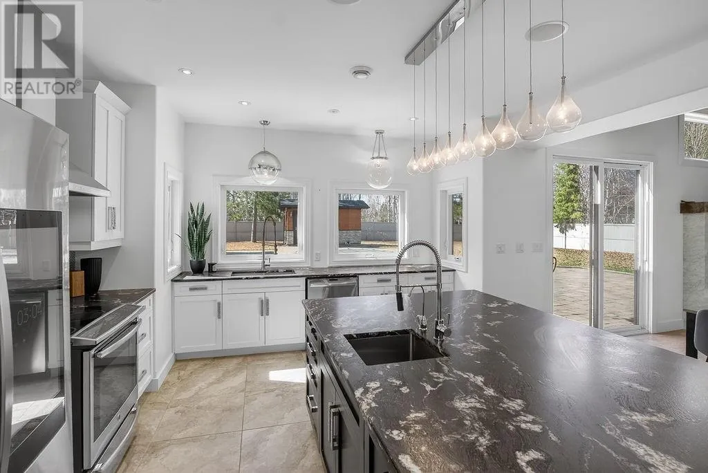 15 Driftwood Avenue