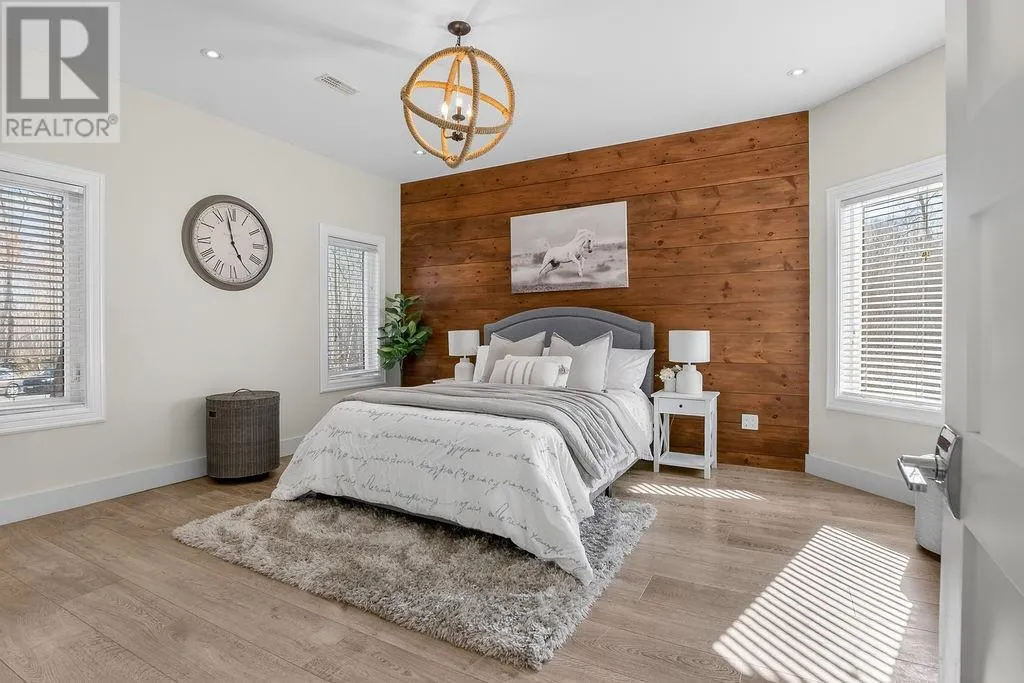 15 Driftwood Avenue
