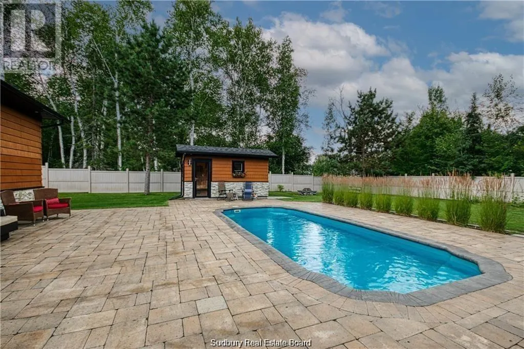 15 Driftwood Avenue
