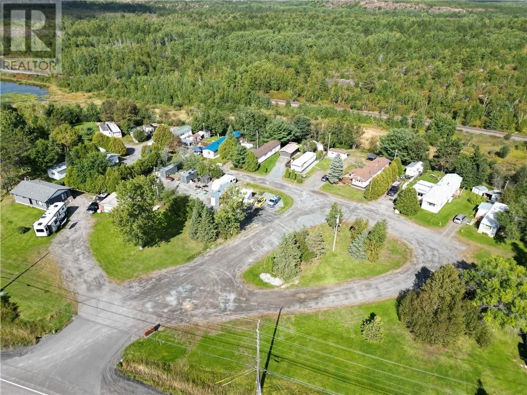 1035 Hwy 17 E