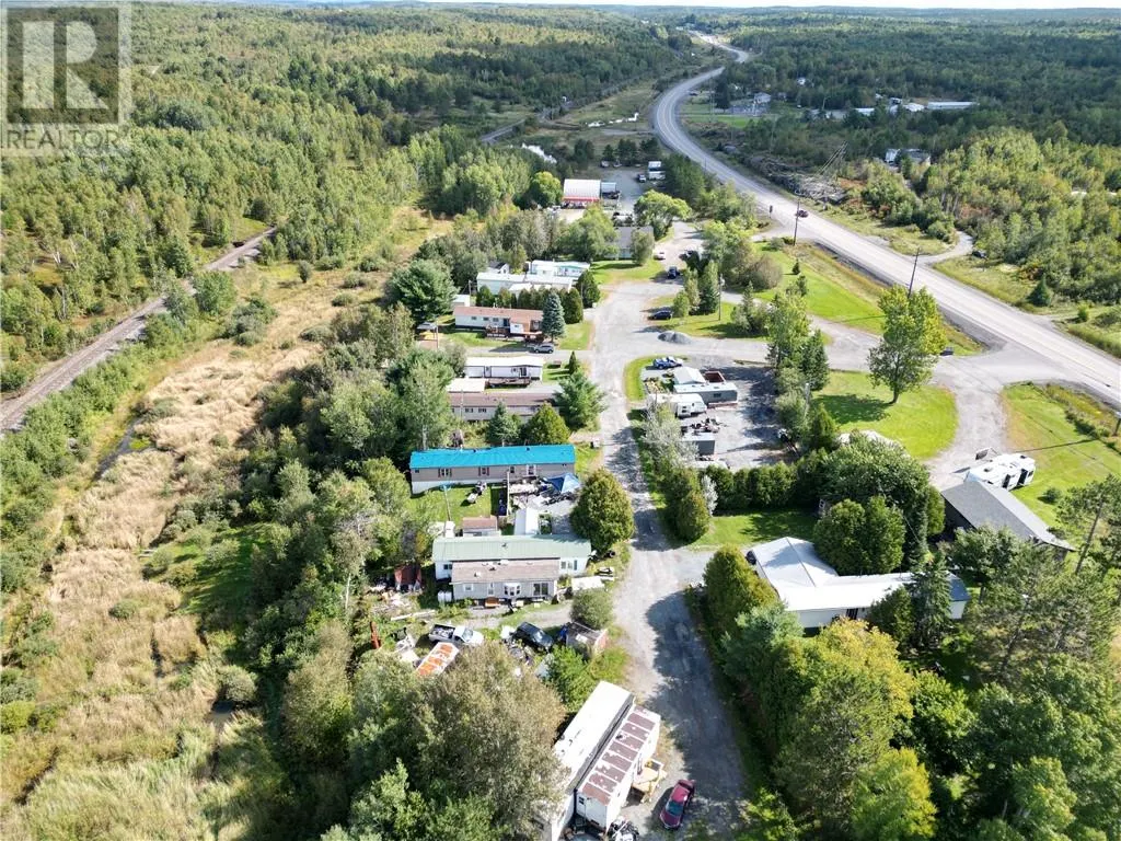 1035 Hwy 17 E