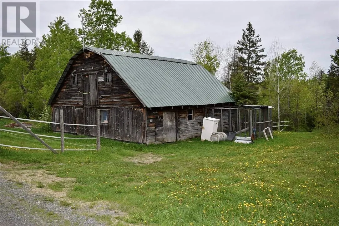 1035 Hwy 17 E