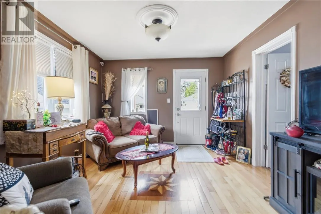 427 Montague Avenue