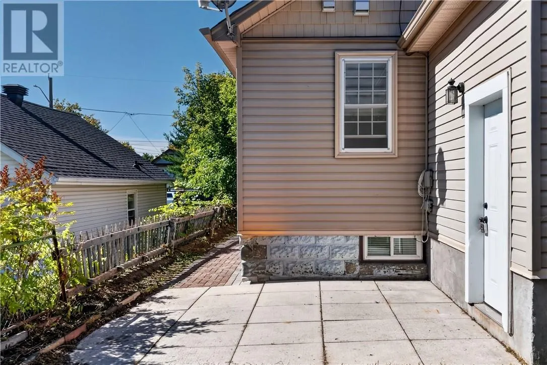 48 Gutcher Avenue