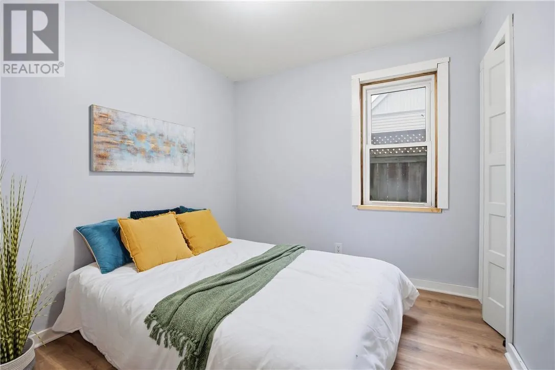 3308 Falconbridge Highway