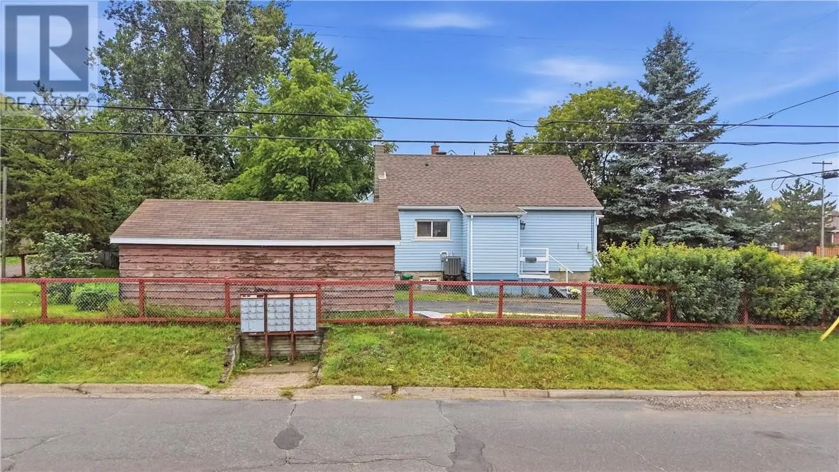 3308 Falconbridge Highway