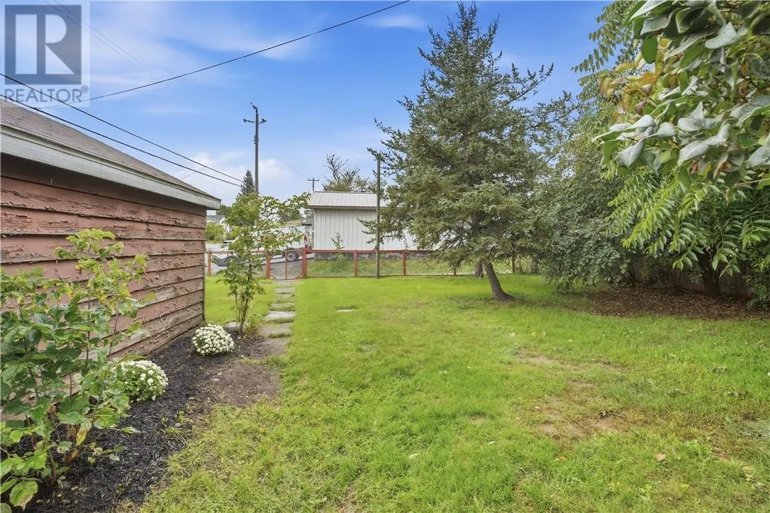 3308 Falconbridge Highway