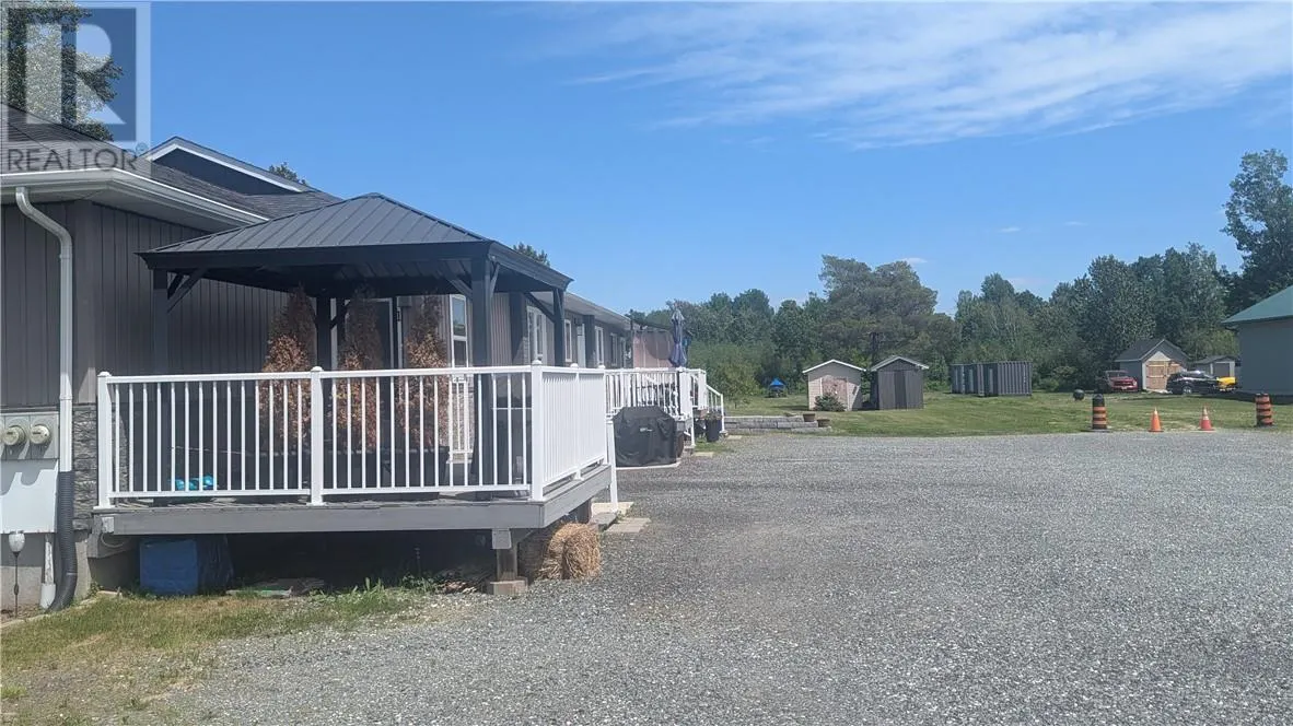 4581 Regional Road 15
