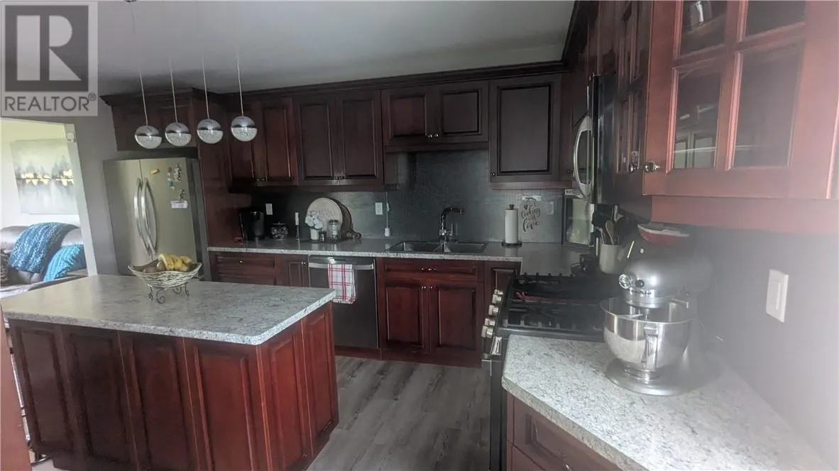 4581 Regional Road 15