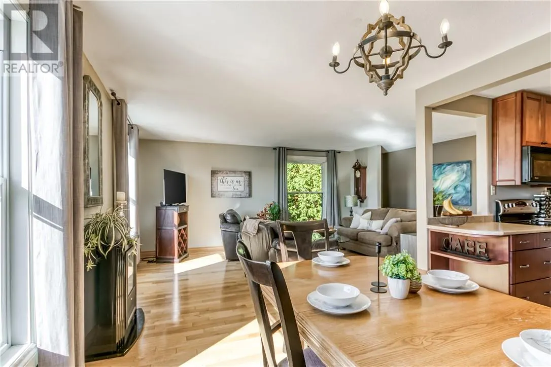 1400 Magnolia Boulevard