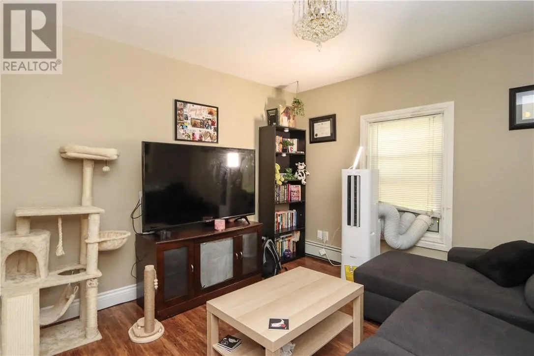 348-352 Howey Drive