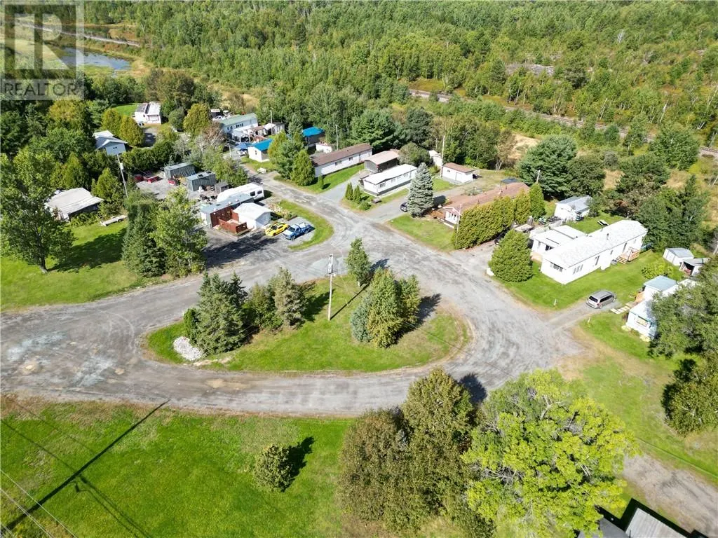 1035 Hwy 17 E