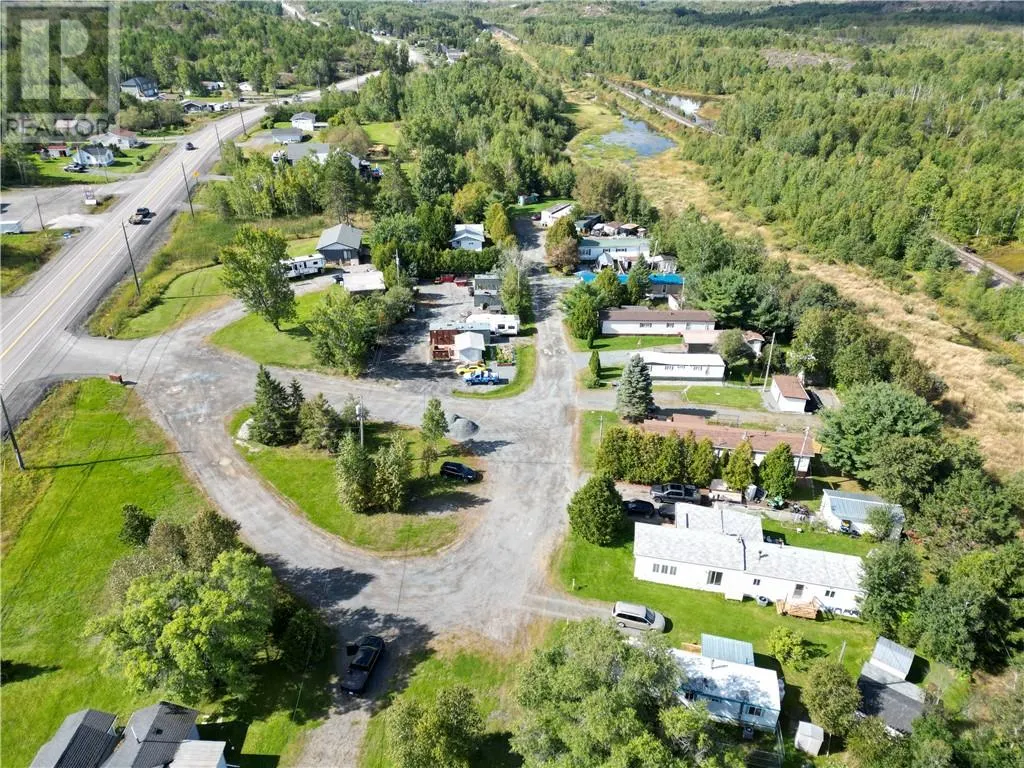 1035 Hwy 17 E