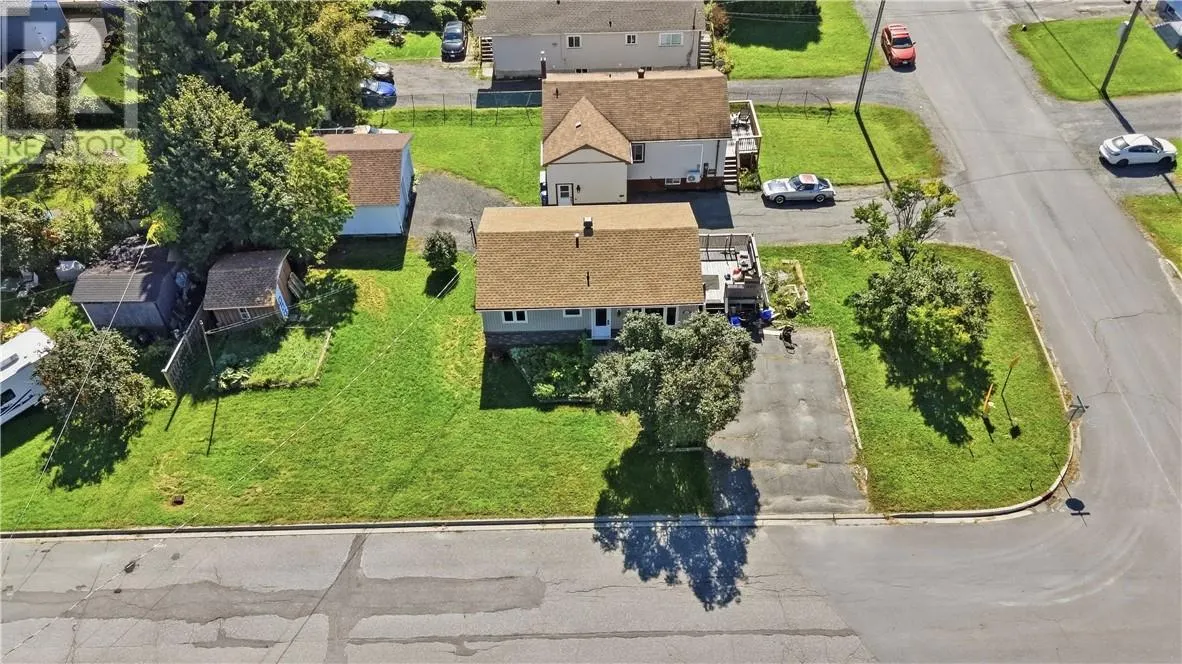 547 Alexander Street