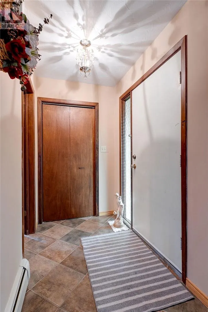 3166 Algonquin Road