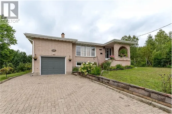 3166 Algonquin Road