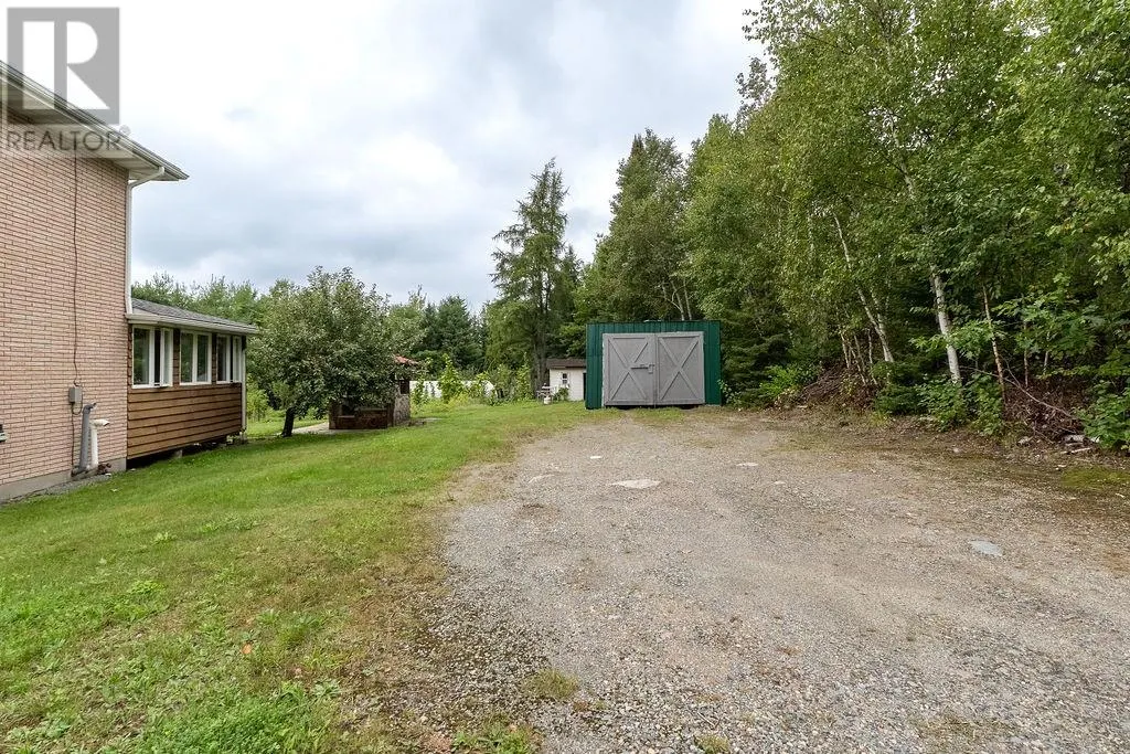 3166 Algonquin Road