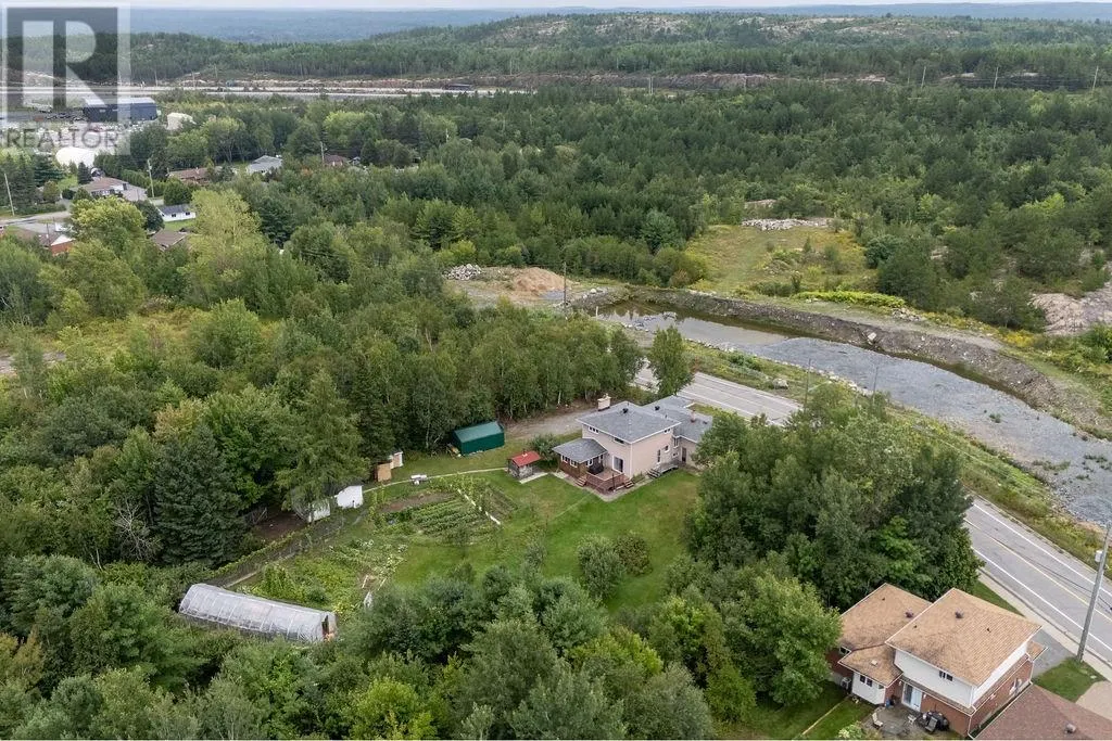 3166 Algonquin Road