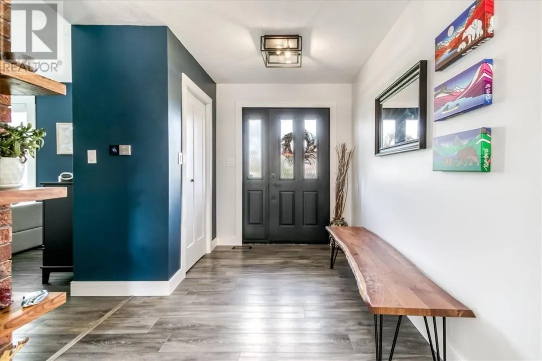 79 Meredith Street W