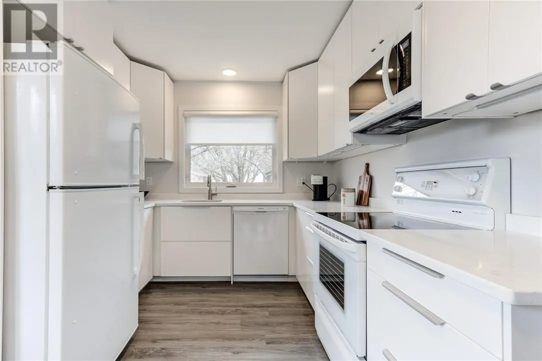 1246 Southview Drive Unit# Upper