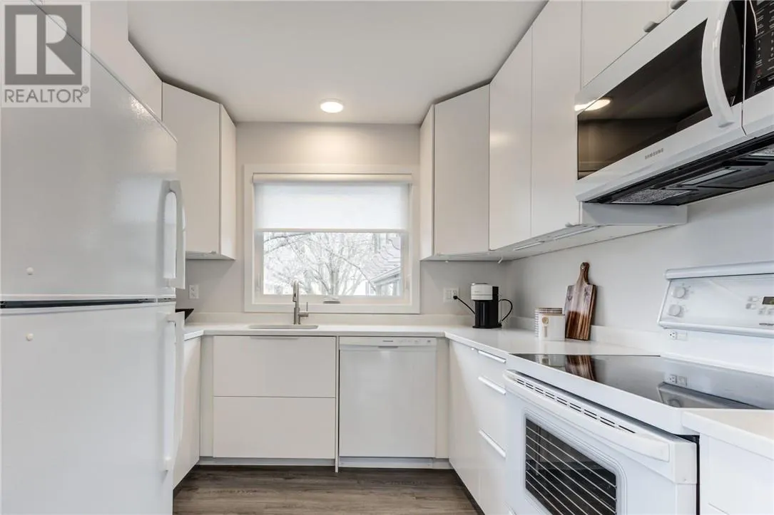 1246 Southview Drive Unit# Upper