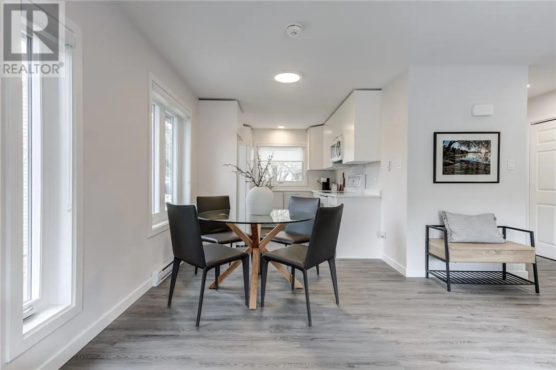 1246 Southview Drive Unit# Upper