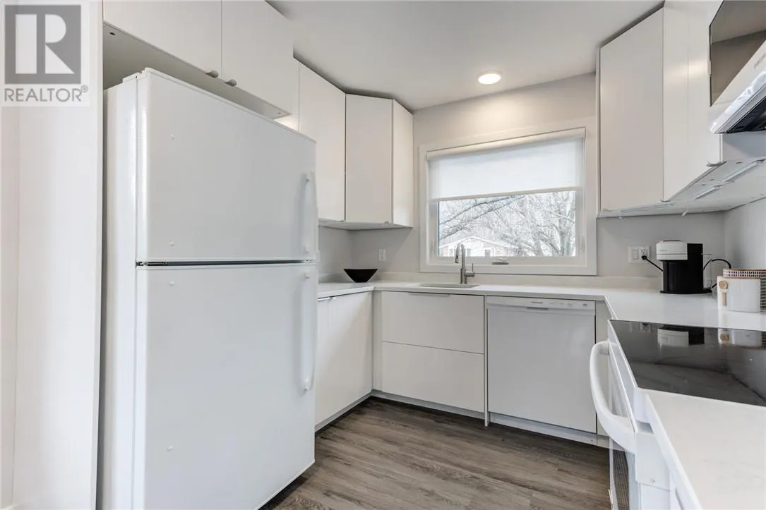 1246 Southview Drive Unit# Upper