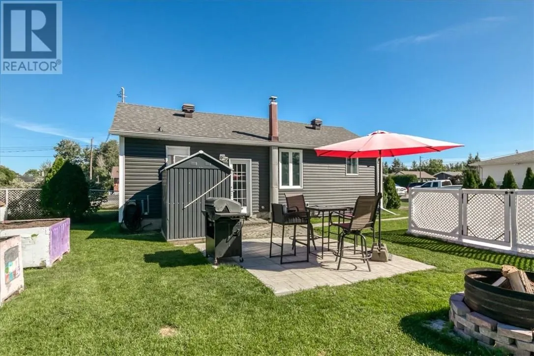 21 Roberta Avenue