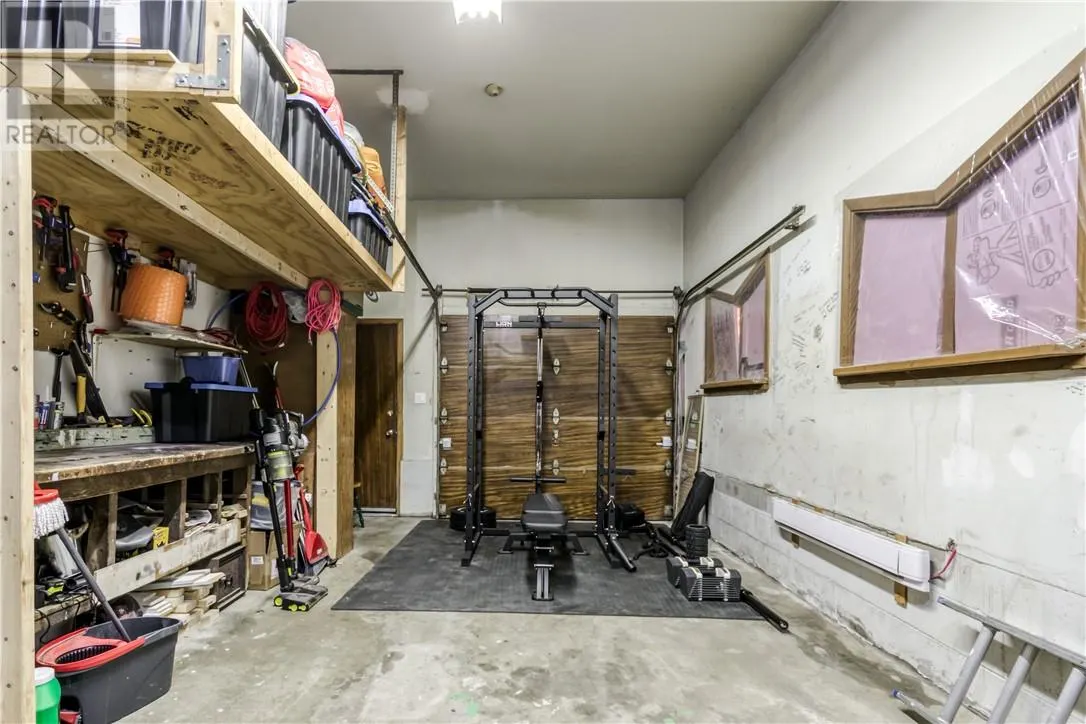 463 Albinson Street