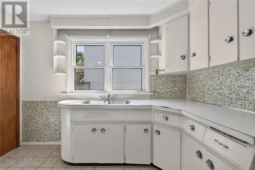 992 Martindale