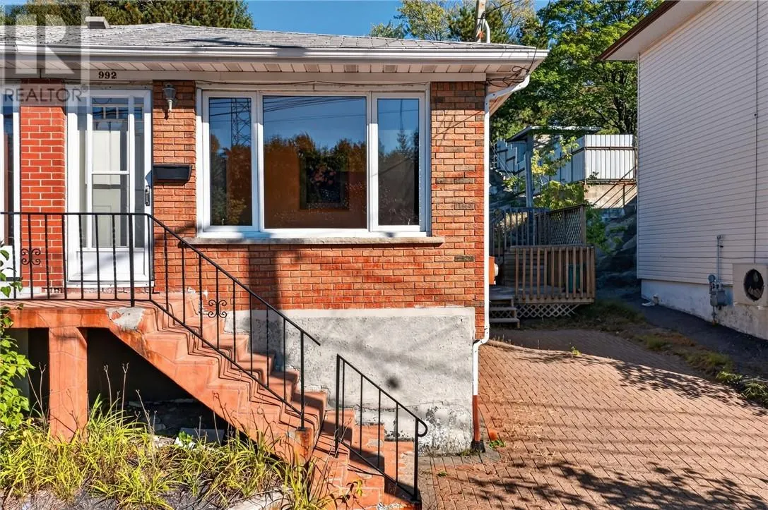 992 Martindale