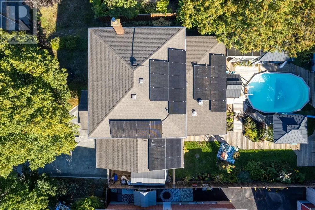 1243 Hawthorne Drive