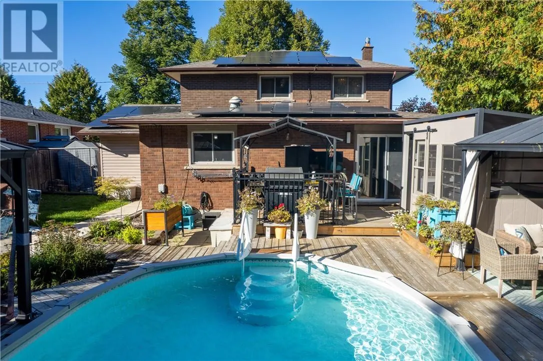 1243 Hawthorne Drive
