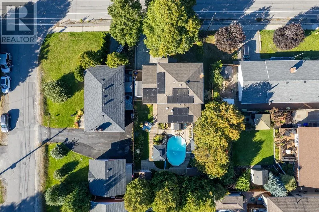 1243 Hawthorne Drive
