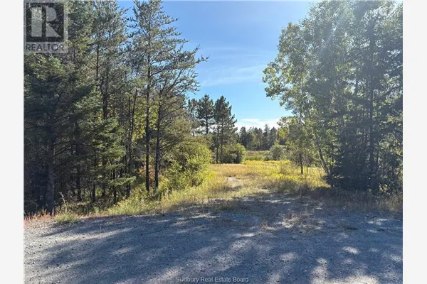 00 Con 5 Lot 7 Highway 17 East