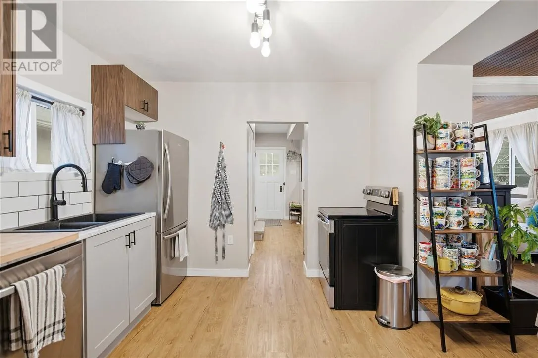 21 Bulmer Avenue