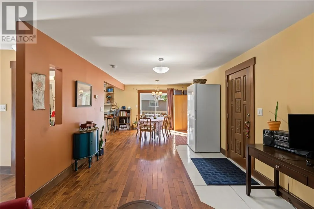 816 Danforth Avenue