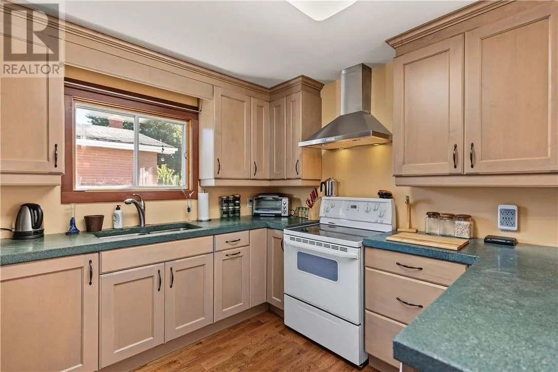 816 Danforth Avenue
